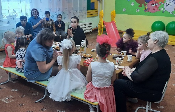 Чайпитие посвященное 8 марта «Весенние посиделки»..